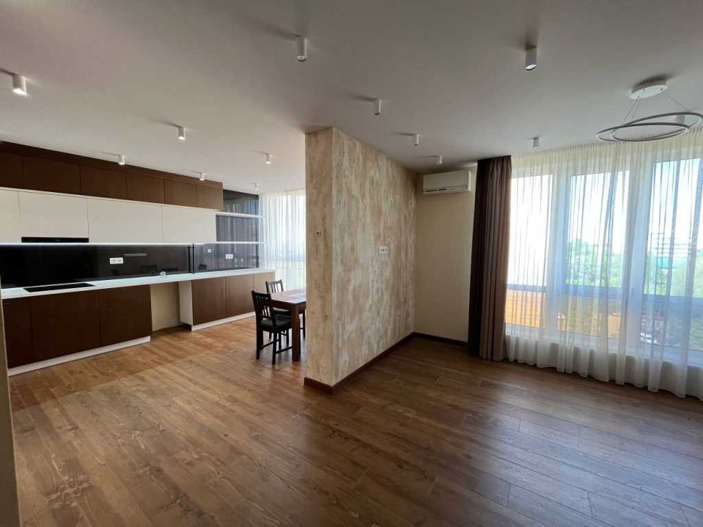 Продаж 3-кімнатної квартири 105 м², Метрологічна вул., 10б