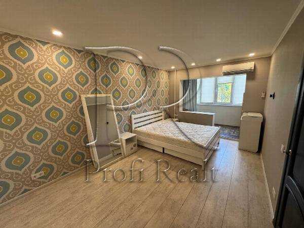 Продажа 2-комнатной квартиры 47 м², Павла Тычины просп., 22А