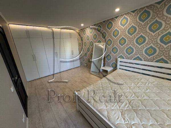 Продажа 2-комнатной квартиры 47 м², Павла Тычины просп., 22А