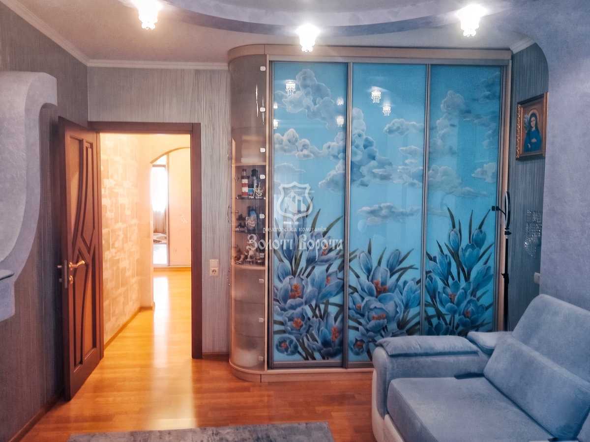 Продажа 2-комнатной квартиры 69 м², Краковская ул., 13Б