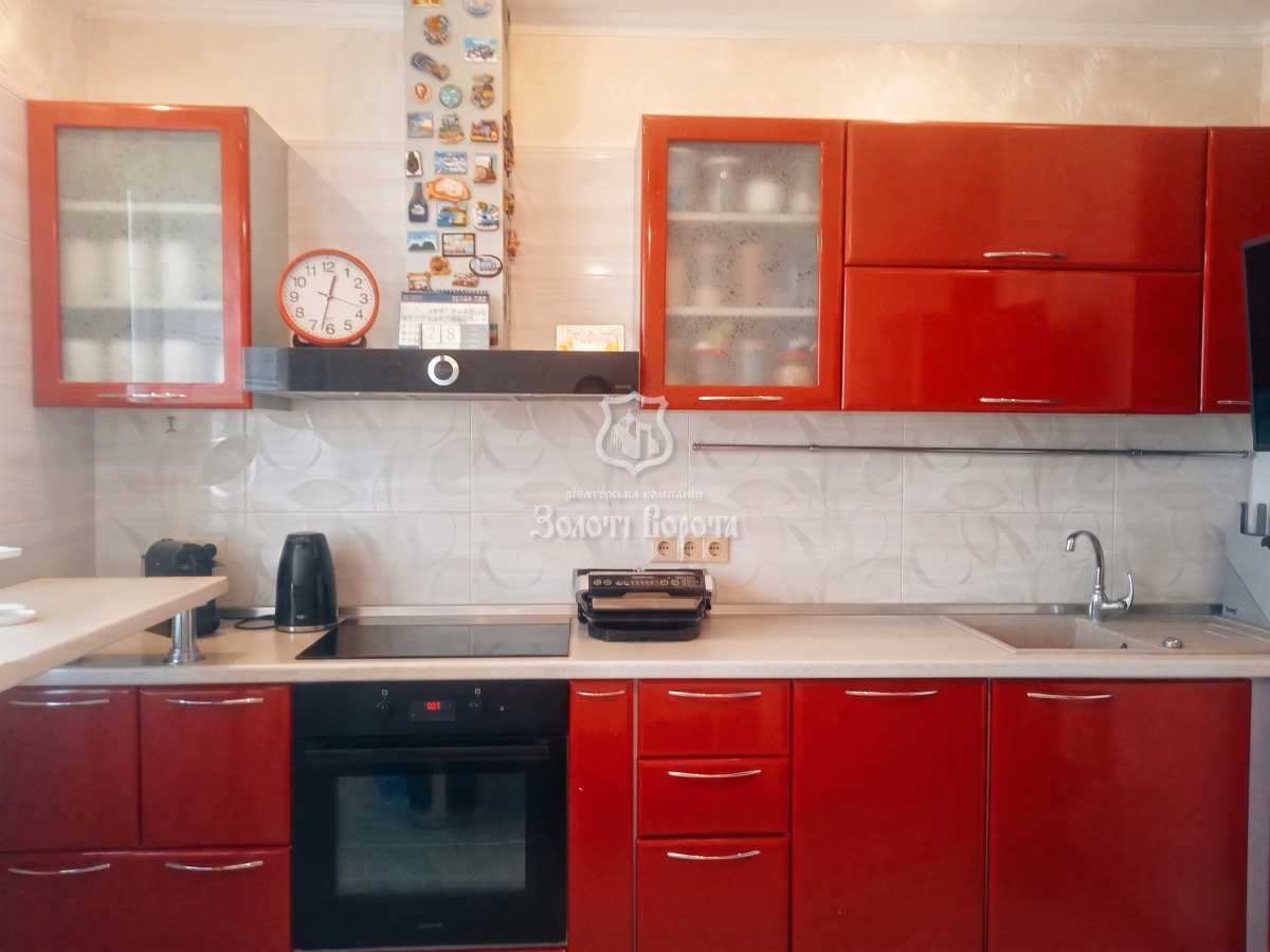 Продажа 2-комнатной квартиры 69 м², Краковская ул., 13Б