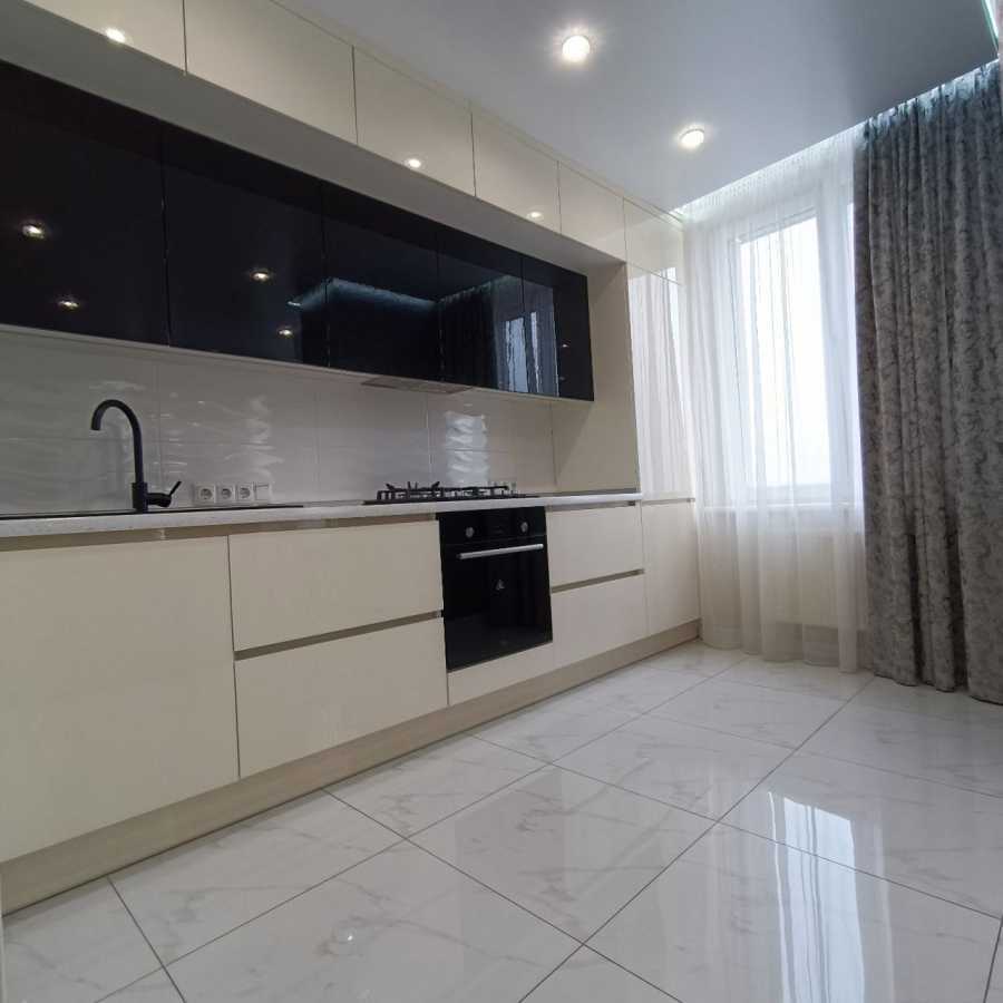 Оренда 1-кімнатної квартири 42 м², Оксамитова вул., 9А