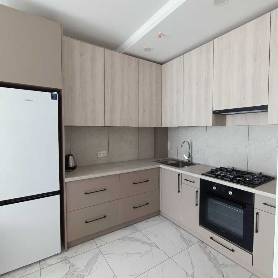 Аренда 1-комнатной квартиры 42 м², Хрустальная ул., 1