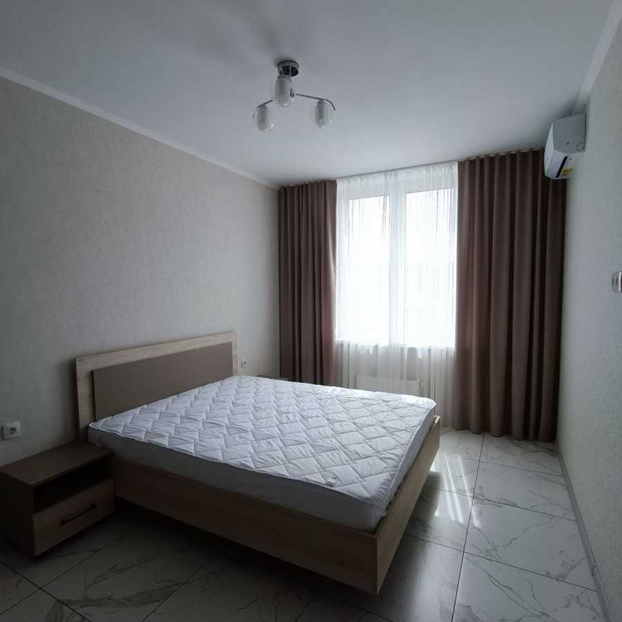 Аренда 1-комнатной квартиры 42 м², Хрустальная ул., 1