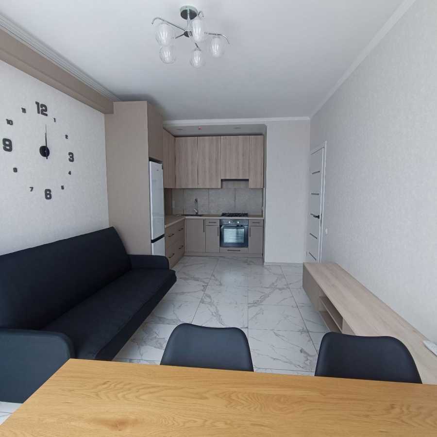 Аренда 1-комнатной квартиры 42 м², Хрустальная ул., 1