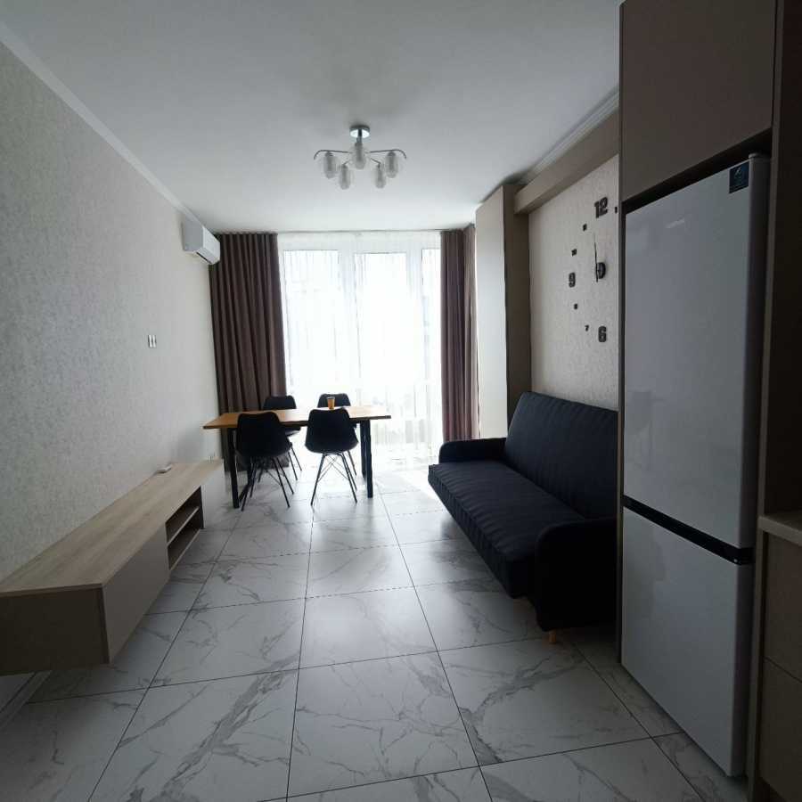 Аренда 1-комнатной квартиры 42 м², Хрустальная ул., 1