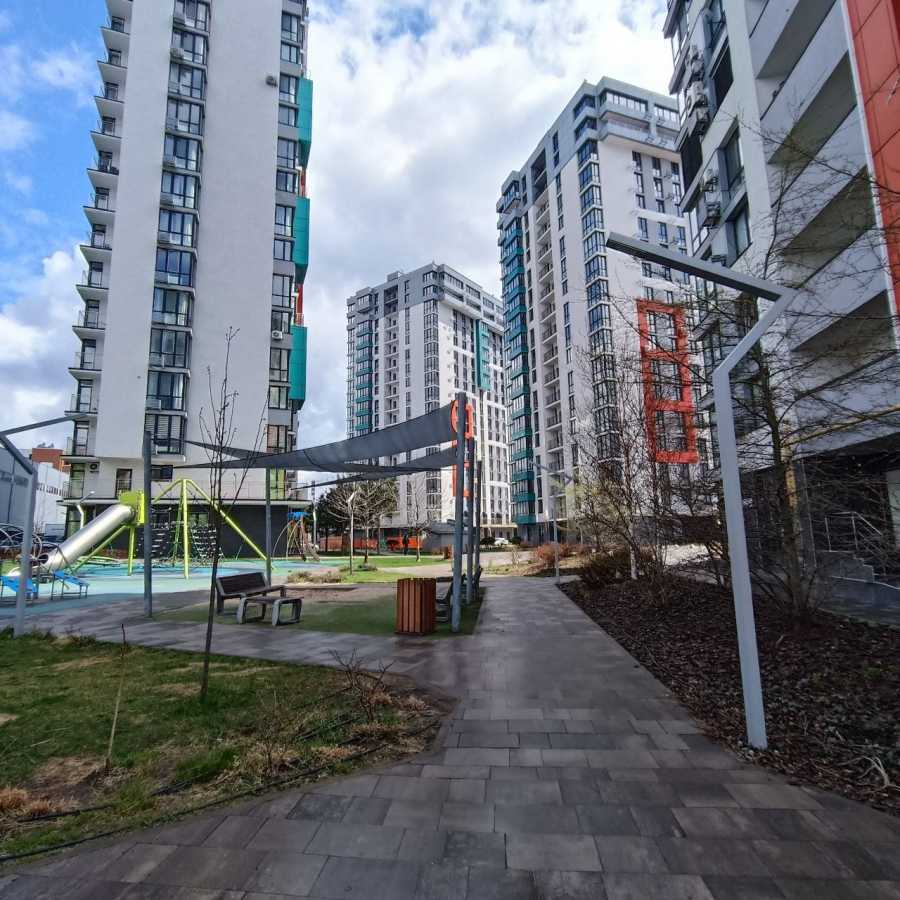 Аренда 1-комнатной квартиры 42 м², Хрустальная ул., 1