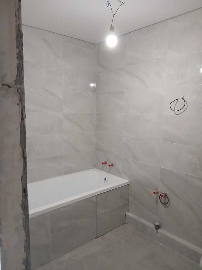 Продаж 2-кімнатної квартири 50 м², Академіка Глушкова просп.