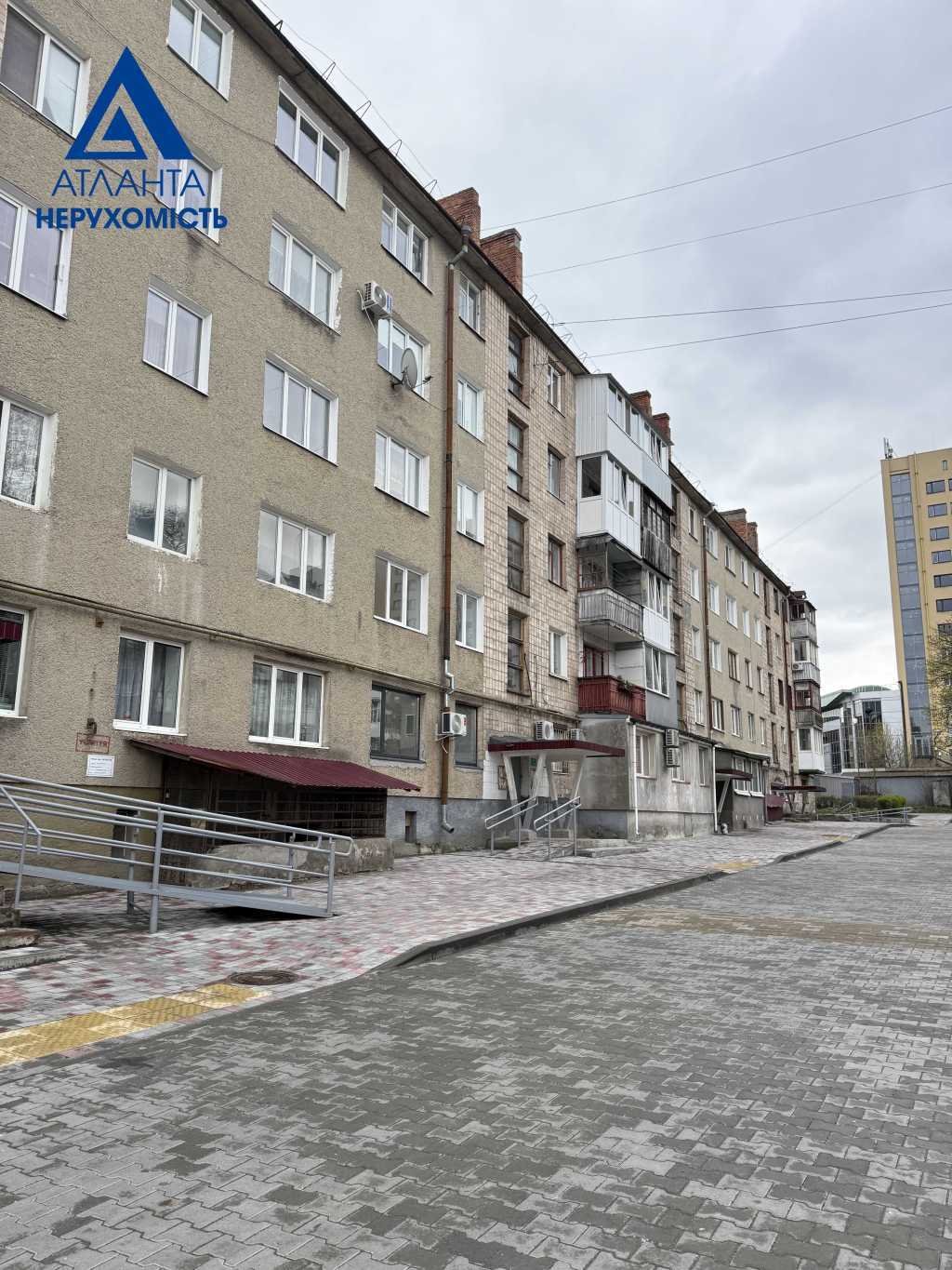 Продаж 3-кімнатної квартири 58.3 м², В'ячеслава Хурсенка вул., 58
