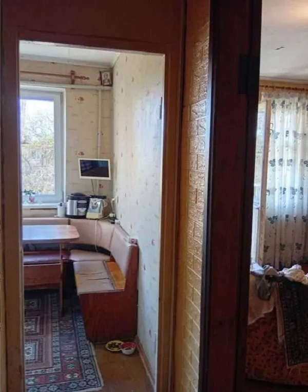 Продаж 3-кімнатної квартири 57.5 м², Люстдорфская дор.