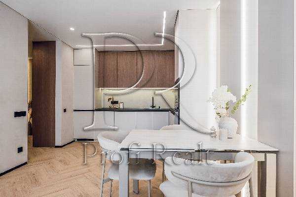 Продаж 2-кімнатної квартири 68 м², Олександра Олеся вул., 17А