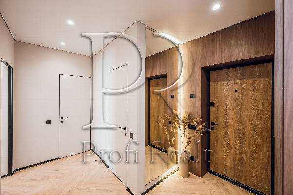 Продаж 2-кімнатної квартири 68 м², Олександра Олеся вул., 17А