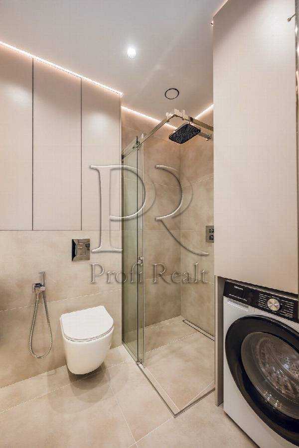 Продаж 2-кімнатної квартири 68 м², Олександра Олеся вул., 17А