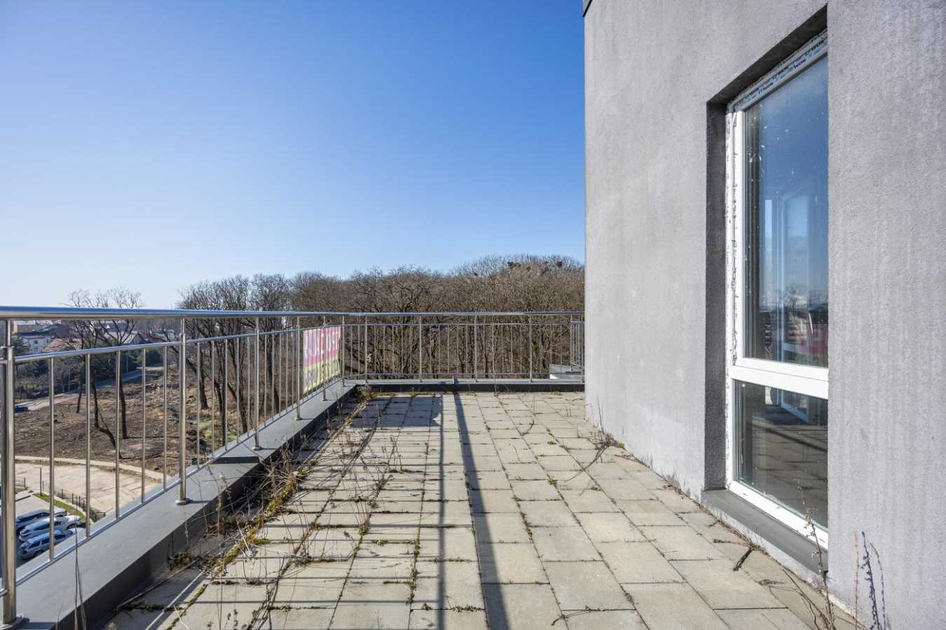 Продаж 4-кімнатної квартири 81 м², Володимира Великого