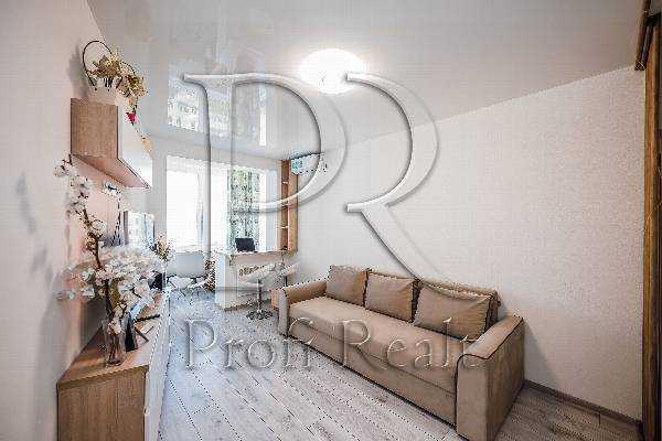 Продаж 1-кімнатної квартири 30 м², Академіка Шалімова вул., 67В