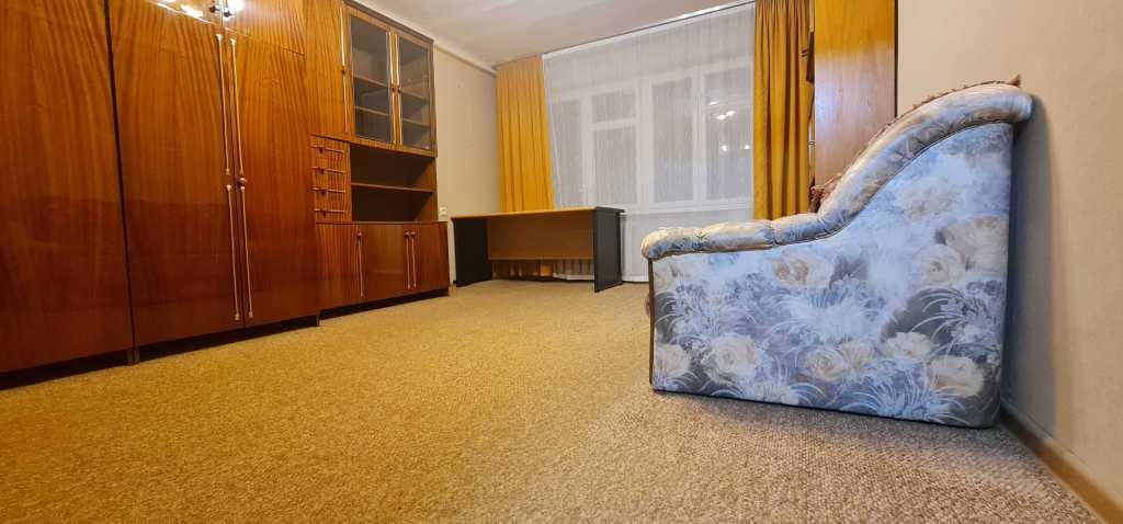 Продаж 1-кімнатної квартири 39.5 м², Русанівська наб., 18