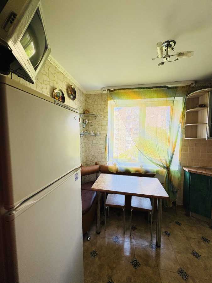 Продаж 2-кімнатної квартири 52.5 м², Соборності просп., 35