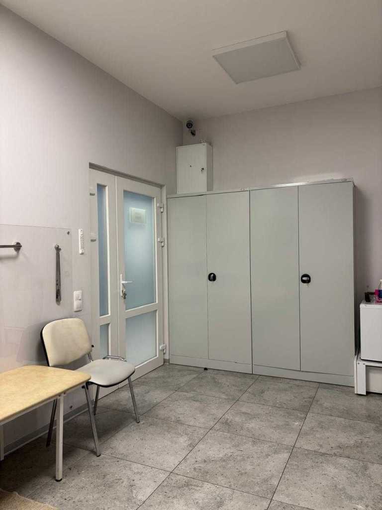 Продаж приміщення вільного призначення 73 м², Копилівська вул., 2