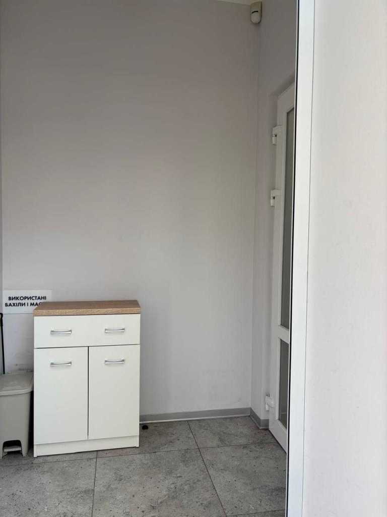 Продаж приміщення вільного призначення 73 м², Копилівська вул., 2