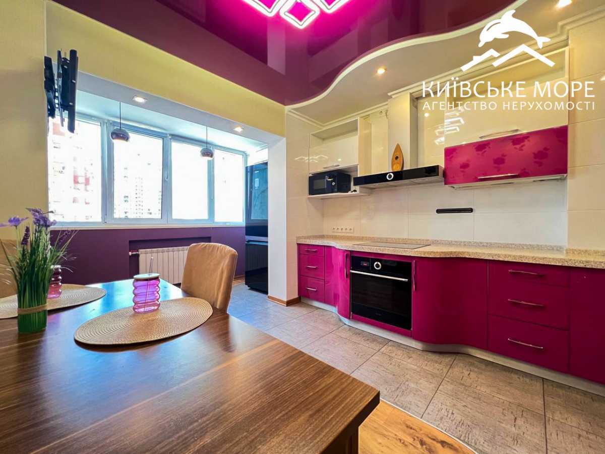 Аренда 3-комнатной квартиры 98 м², Константина Данькевича ул., 8