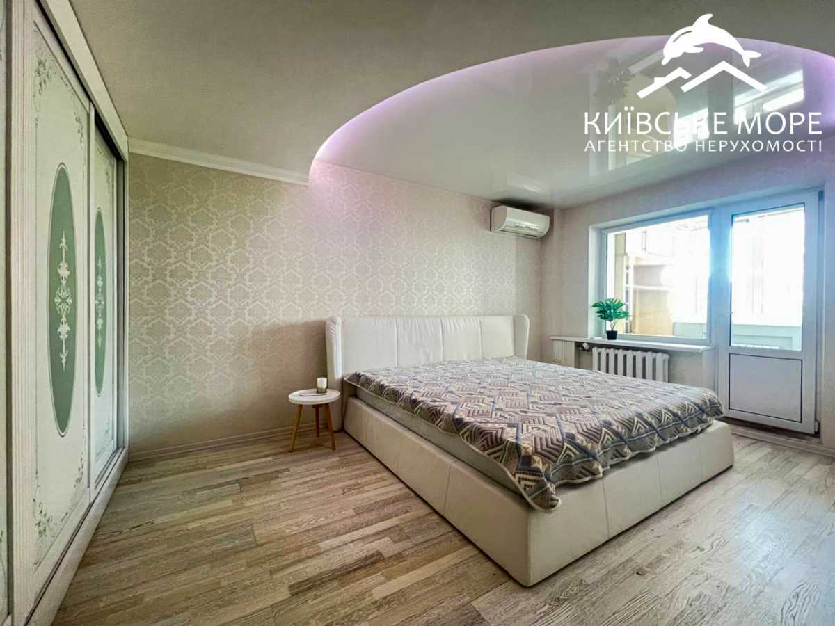 Аренда 3-комнатной квартиры 98 м², Константина Данькевича ул., 8