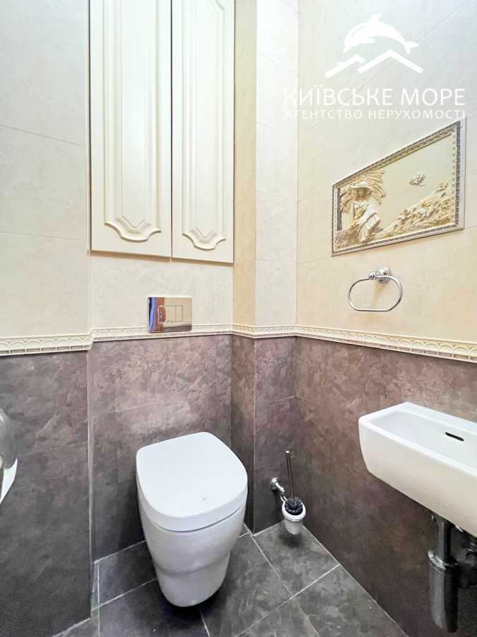 Аренда 3-комнатной квартиры 98 м², Константина Данькевича ул., 8