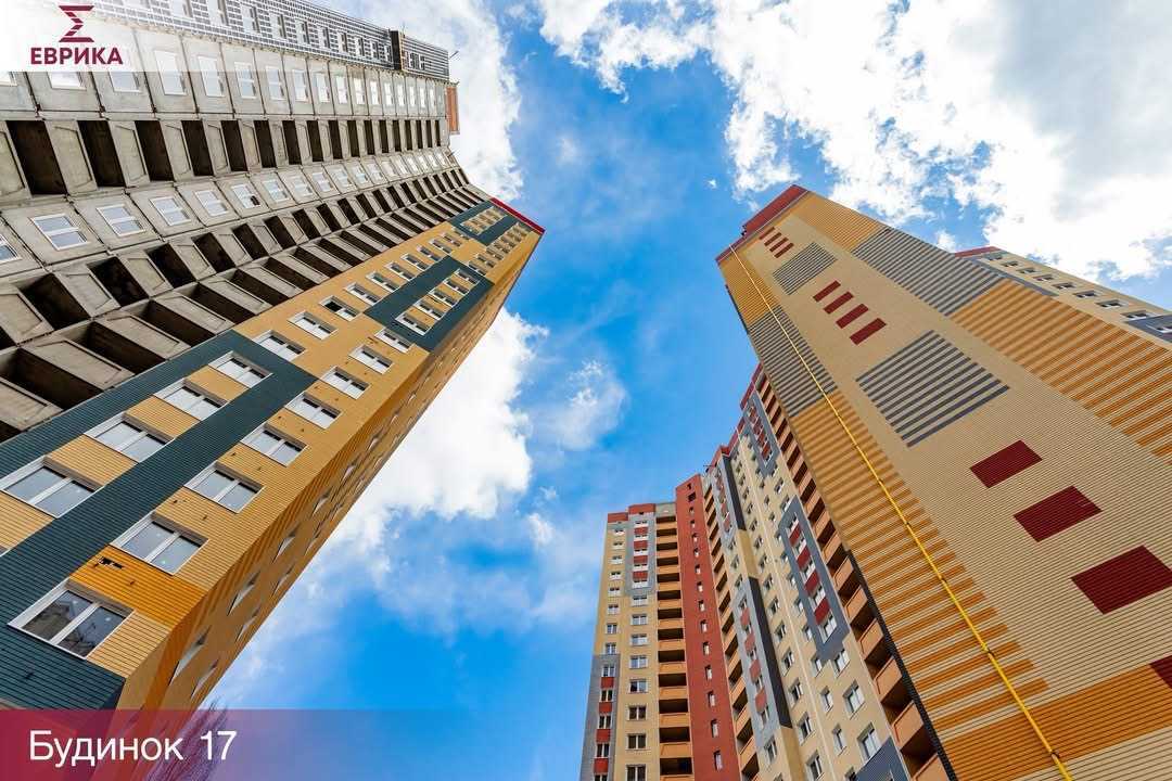 Продаж 1-кімнатної квартири 36.4 м², Академіка Глушкова просп., 6