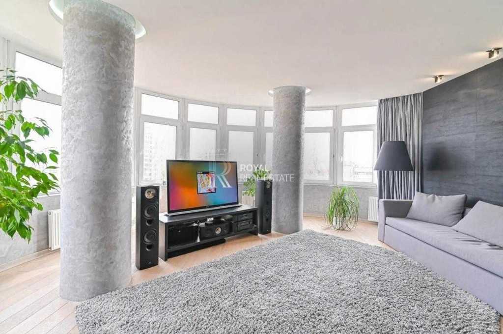 Продаж 5-кімнатної квартири 169 м², Дмитрівська вул., 75