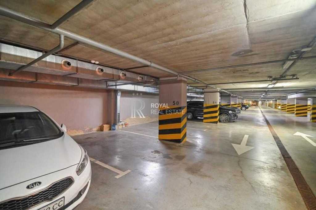 Продаж 5-кімнатної квартири 169 м², Дмитрівська вул., 75