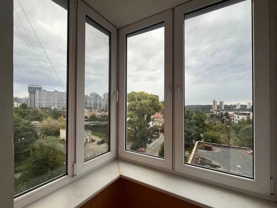 Продаж 2-кімнатної квартири 47.5 м², Менделєєва вул., 12