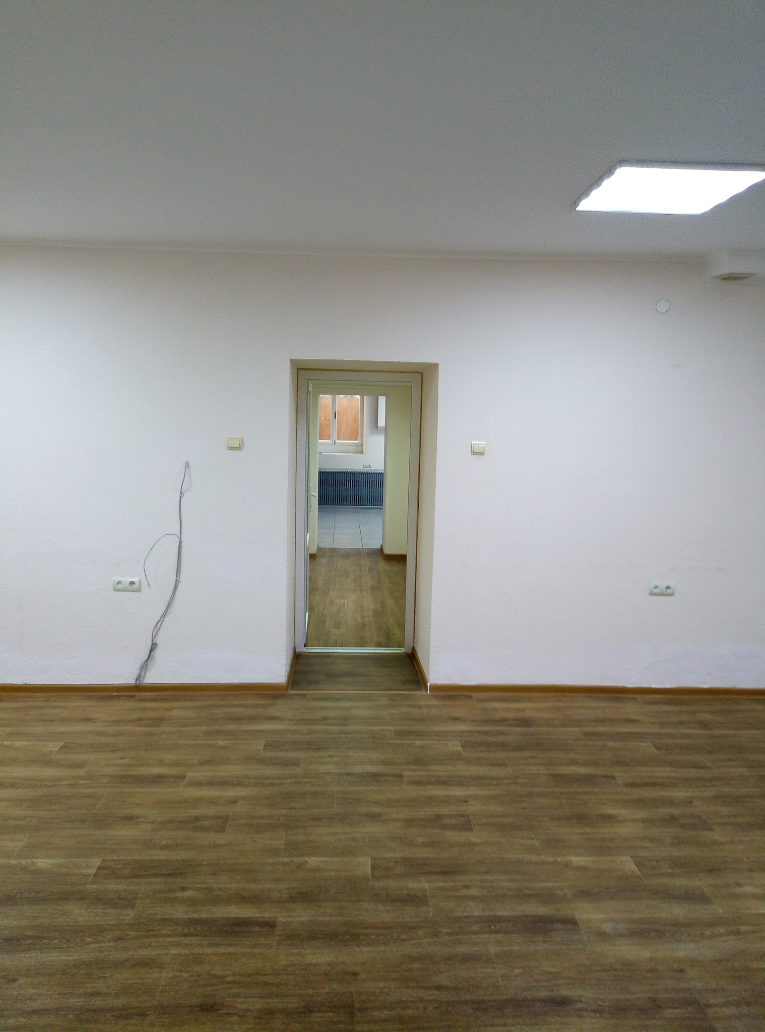Продаж комерції 156.6 м²