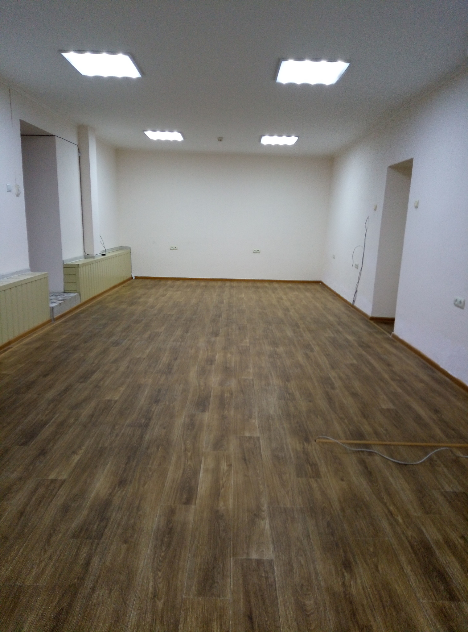 Продаж комерції 156.6 м²