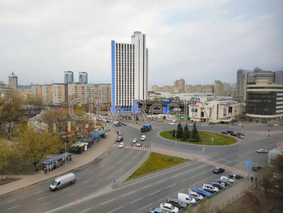 Аренда офиса 350 м², Евгения Сверстюка ул., 11Б