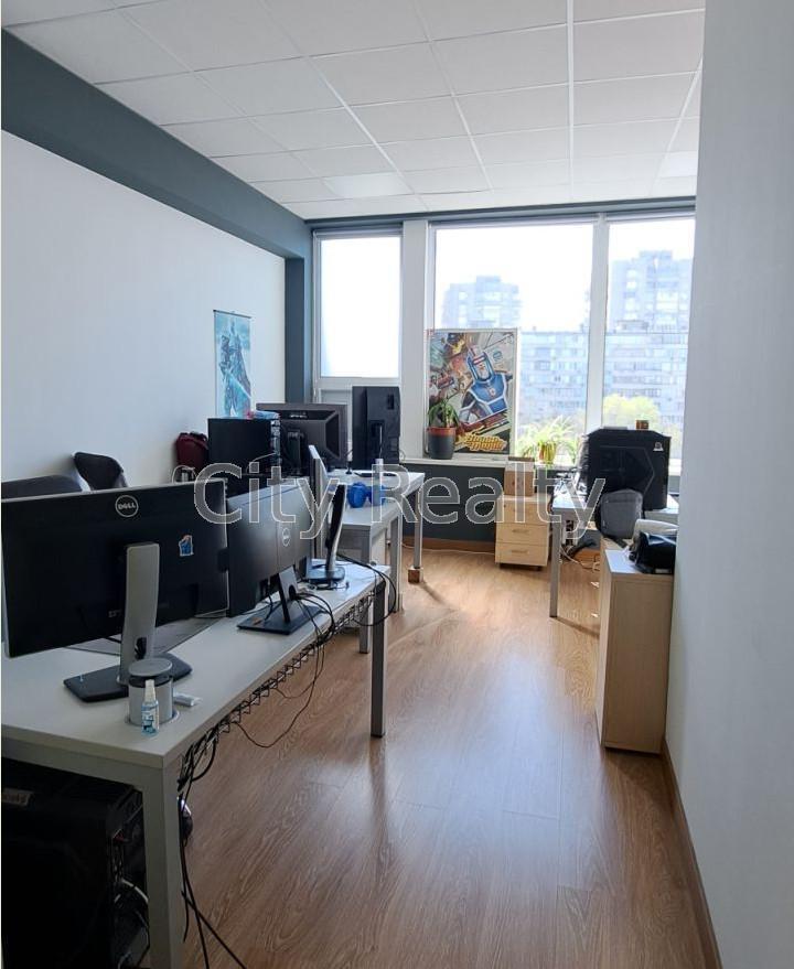 Аренда офиса 350 м², Евгения Сверстюка ул., 11Б
