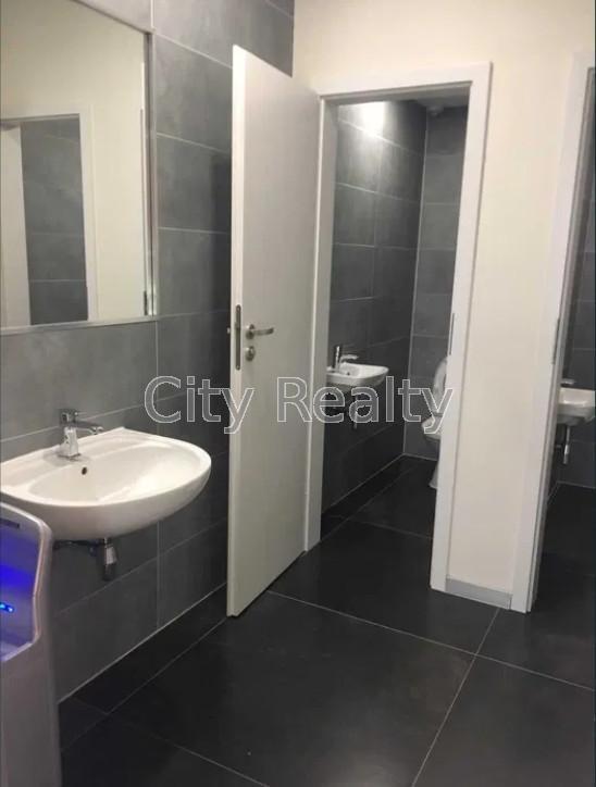 Аренда офиса 485 м², Евгения Сверстюка ул., 11