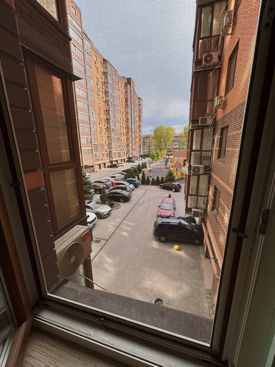 Оренда 1-кімнатної квартири 46 м², Запорізьке шосе