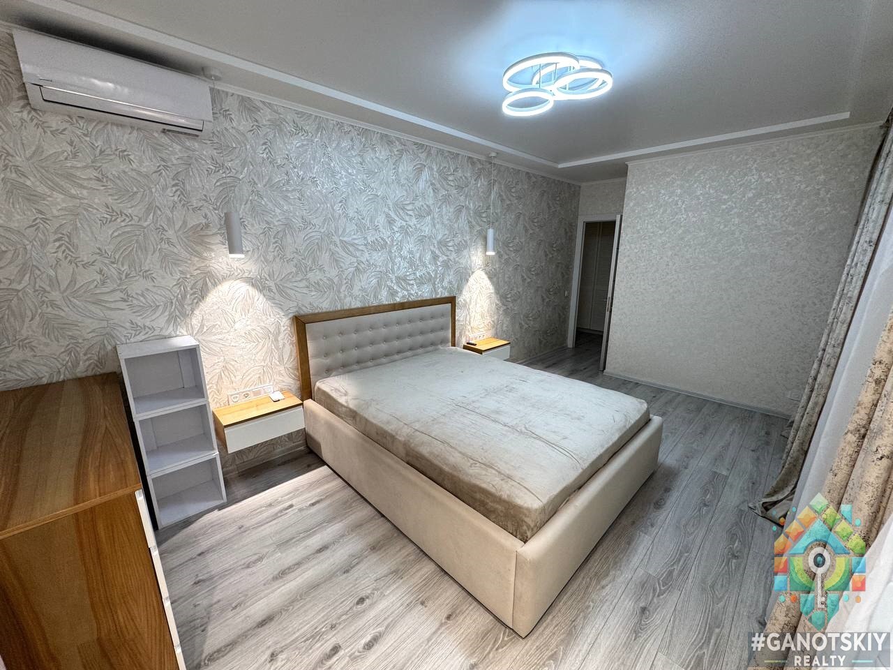 Продаж 2-кімнатної квартири 80 м², Тітова вул.
