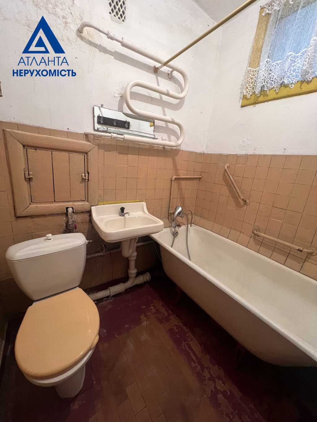 Продаж 2-кімнатної квартири 43 м², Волі просп., 49