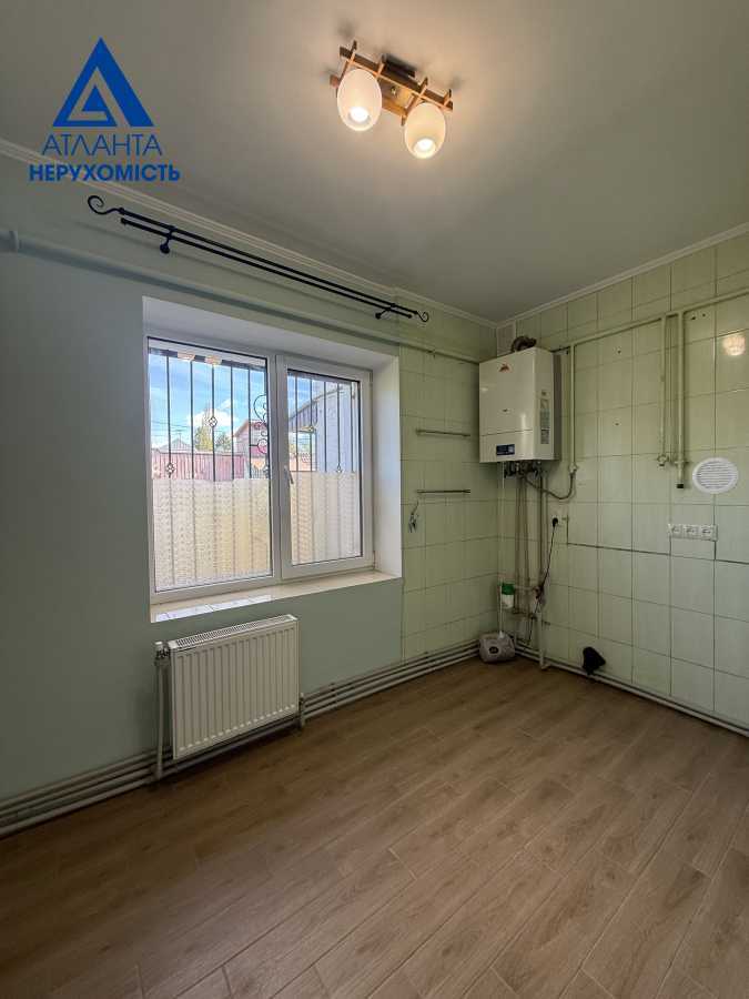 Продаж 2-кімнатної квартири 47.5 м², Дубнівська вул., 47