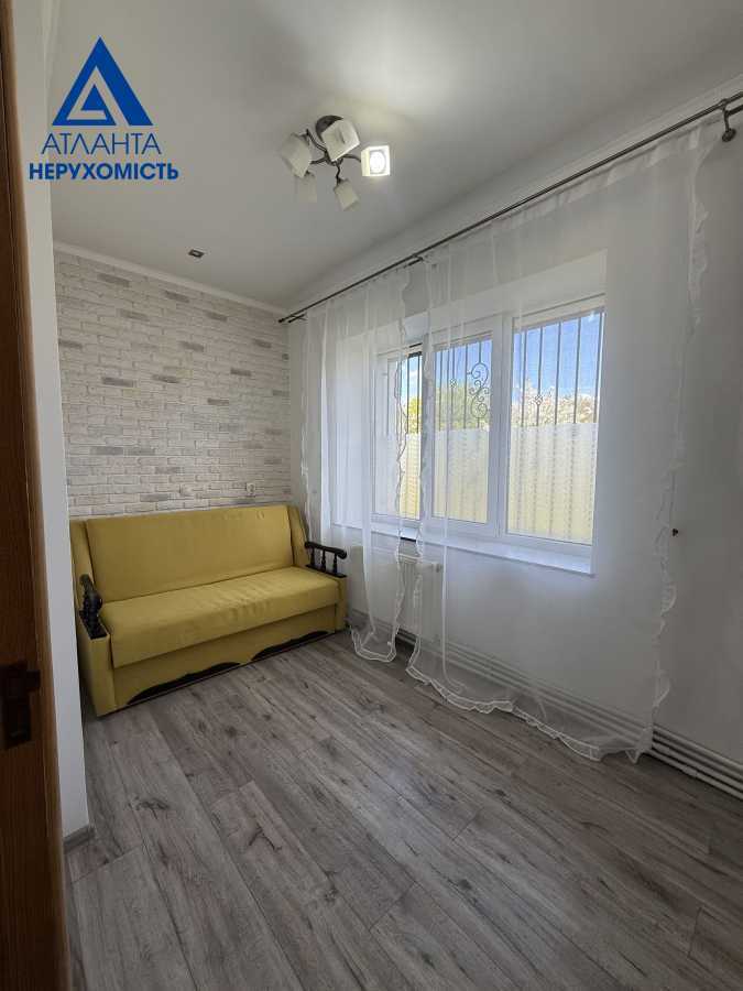 Продаж 2-кімнатної квартири 47.5 м², Дубнівська вул., 47