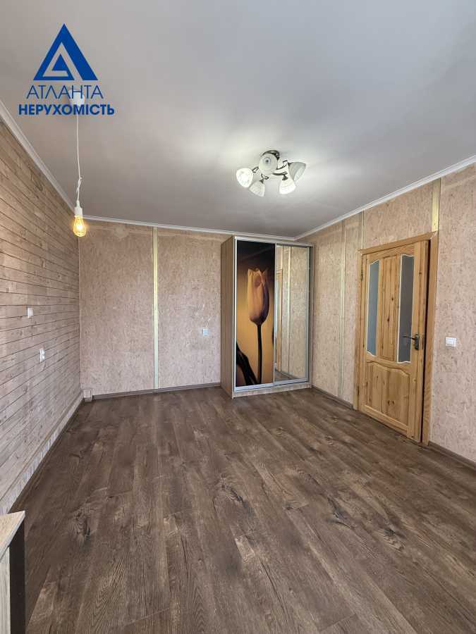 Продаж 2-кімнатної квартири 47.5 м², Дубнівська вул., 47