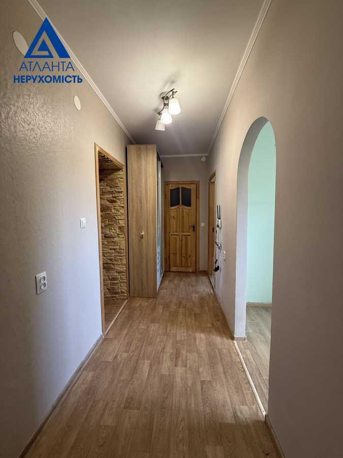 Продаж 2-кімнатної квартири 47.5 м², Дубнівська вул., 47
