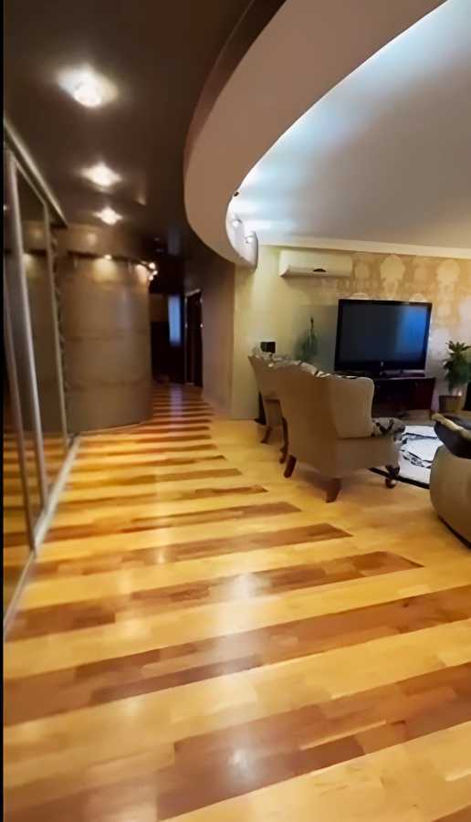Продаж 3-кімнатної квартири 130 м², Генерала Генадія Воробйова вул., 13е
