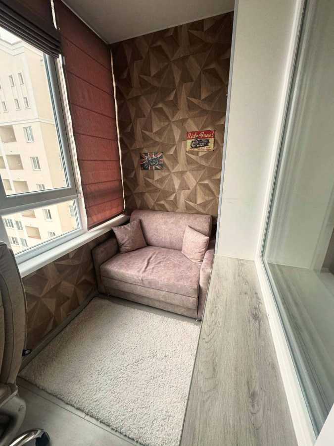 Продаж 3-кімнатної квартири 92.2 м², Чубинського вул., 8Б