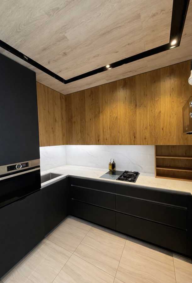 Продаж 2-кімнатної квартири 60 м², Петрівська, 1