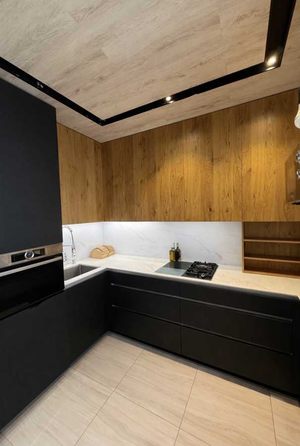 Продаж 2-кімнатної квартири 60 м², Петрівська, 1