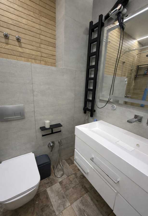 Продаж 2-кімнатної квартири 60 м², Петрівська, 1
