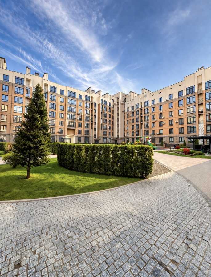 Продаж 2-кімнатної квартири 60 м², Петрівська, 1