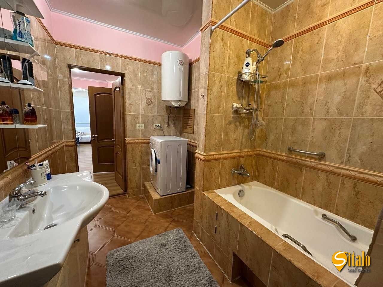 Продаж 2-кімнатної квартири 76.3 м², Анни Ахматової вул., 13Д