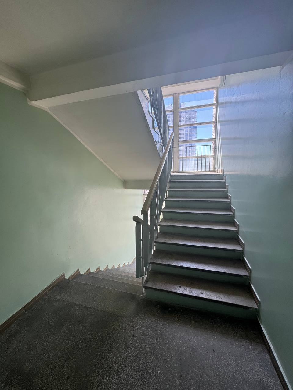 Продаж 3-кімнатної квартири 90 м², Сортувальна вул., 4